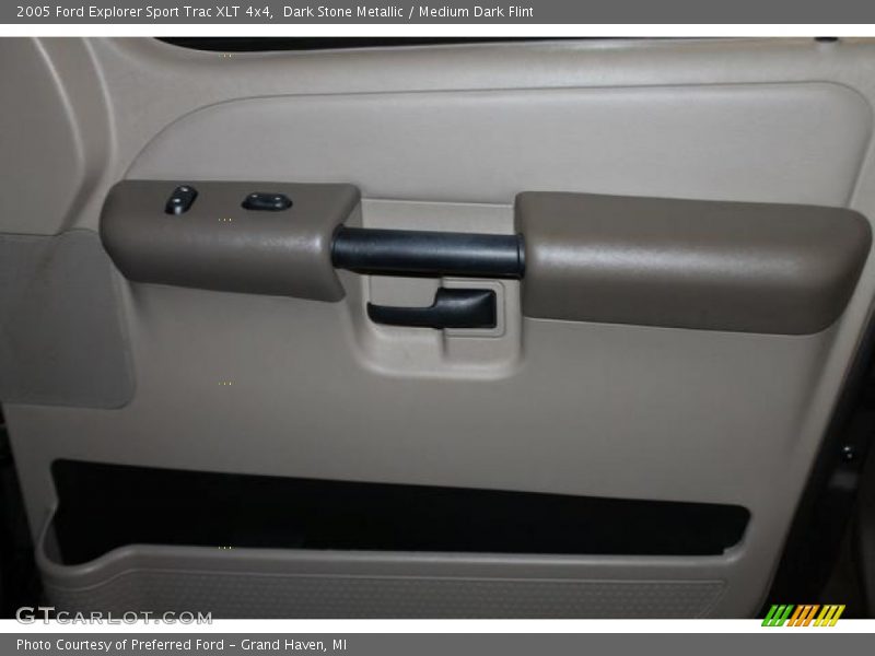 Dark Stone Metallic / Medium Dark Flint 2005 Ford Explorer Sport Trac XLT 4x4