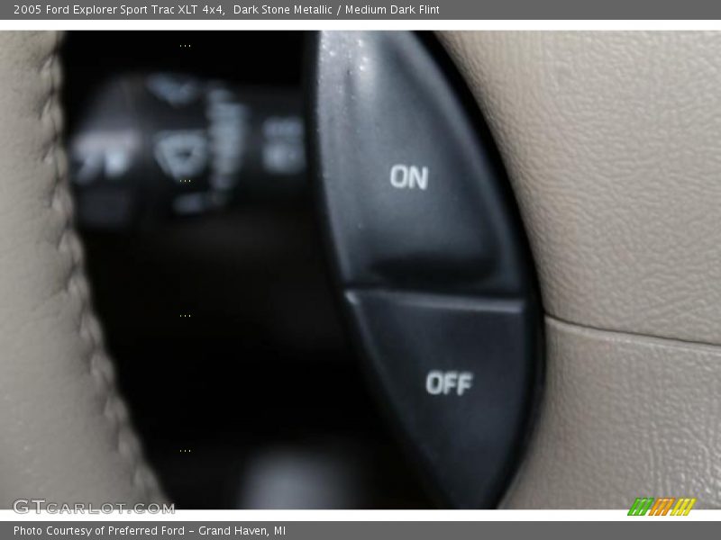Dark Stone Metallic / Medium Dark Flint 2005 Ford Explorer Sport Trac XLT 4x4