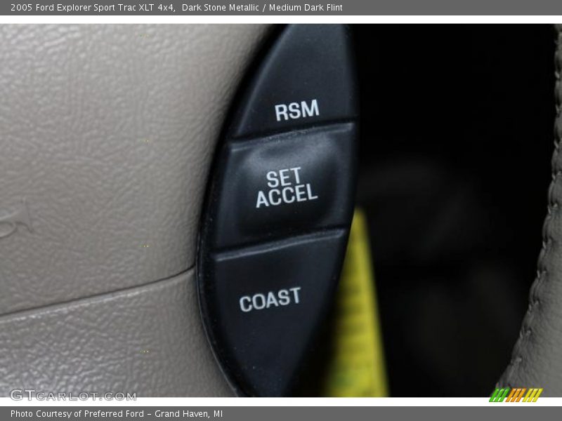 Dark Stone Metallic / Medium Dark Flint 2005 Ford Explorer Sport Trac XLT 4x4