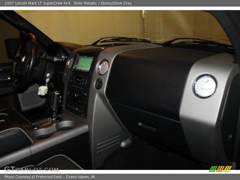 Silver Metallic / Ebony/Dove Grey 2007 Lincoln Mark LT SuperCrew 4x4