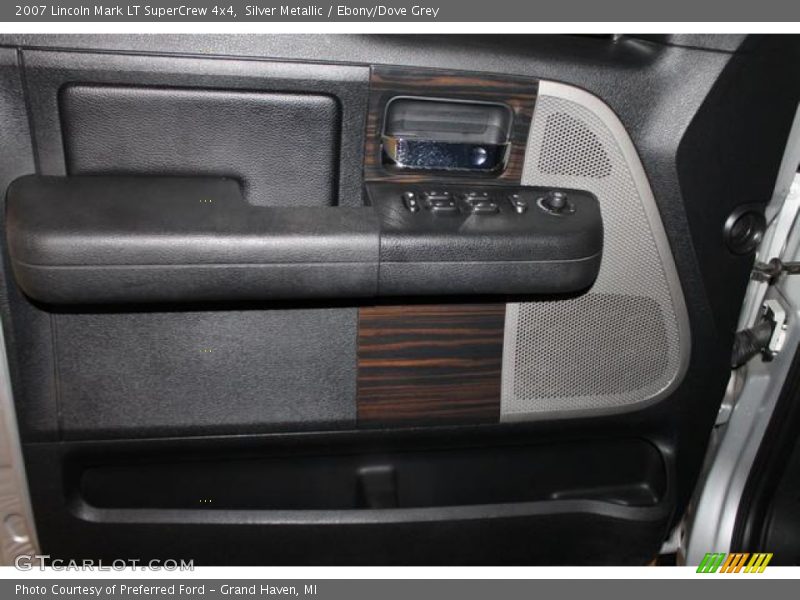 Silver Metallic / Ebony/Dove Grey 2007 Lincoln Mark LT SuperCrew 4x4