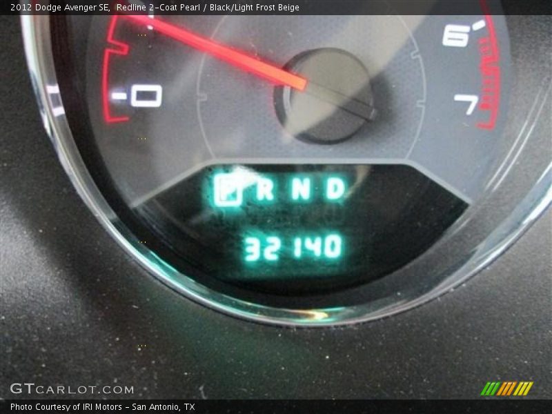 Redline 2-Coat Pearl / Black/Light Frost Beige 2012 Dodge Avenger SE