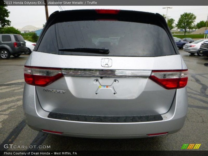 Alabaster Silver Metallic / Truffle 2013 Honda Odyssey EX-L