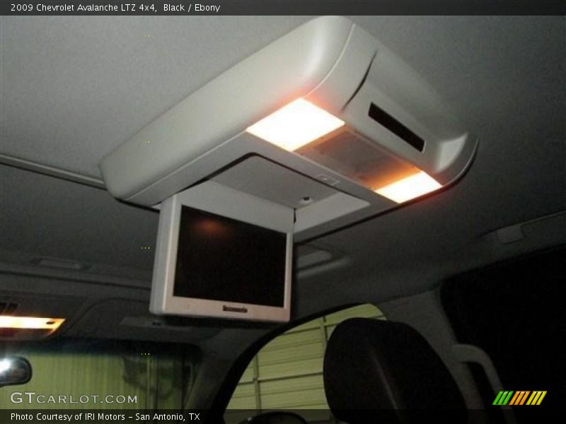 Entertainment System of 2009 Avalanche LTZ 4x4