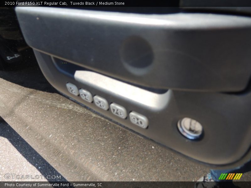Tuxedo Black / Medium Stone 2010 Ford F150 XLT Regular Cab