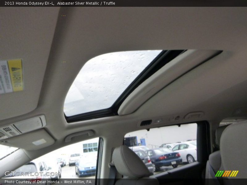 Alabaster Silver Metallic / Truffle 2013 Honda Odyssey EX-L