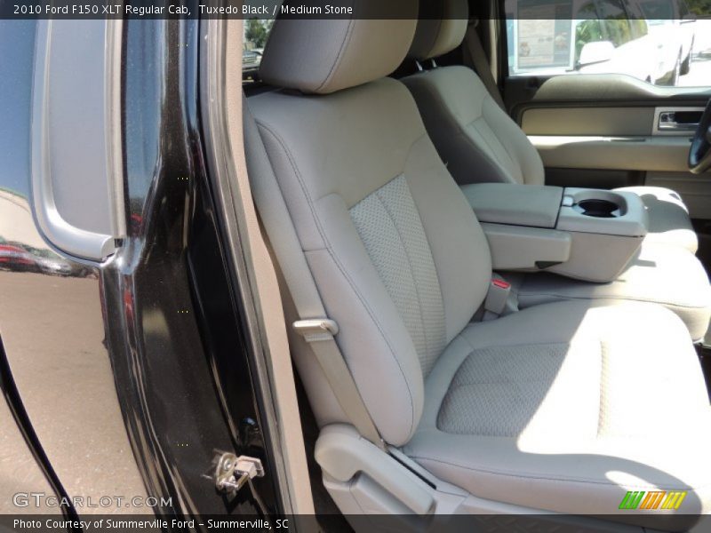 Front Seat of 2010 F150 XLT Regular Cab