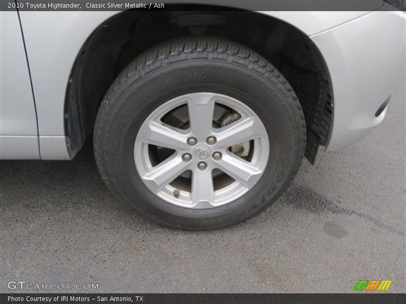 Classic Silver Metallic / Ash 2010 Toyota Highlander