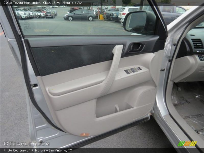Classic Silver Metallic / Ash 2010 Toyota Highlander