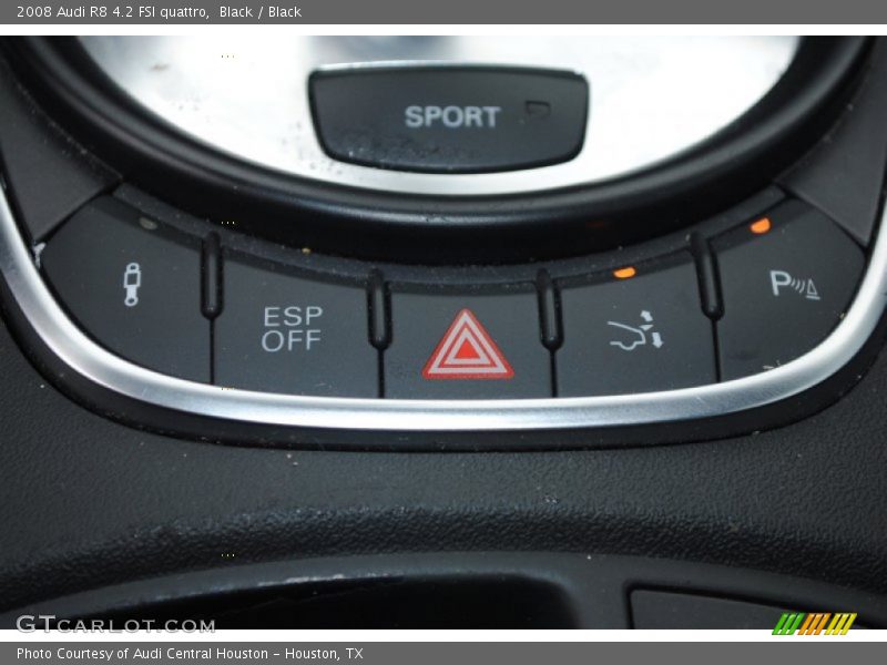 Controls of 2008 R8 4.2 FSI quattro