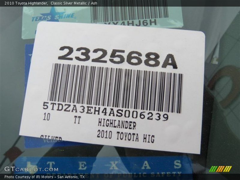 Classic Silver Metallic / Ash 2010 Toyota Highlander