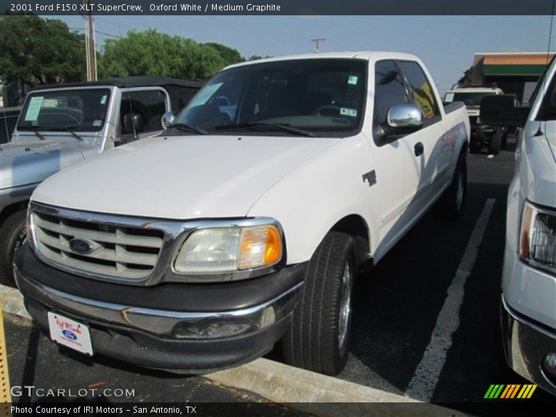 Oxford White / Medium Graphite 2001 Ford F150 XLT SuperCrew