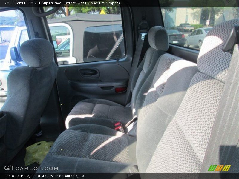 Oxford White / Medium Graphite 2001 Ford F150 XLT SuperCrew