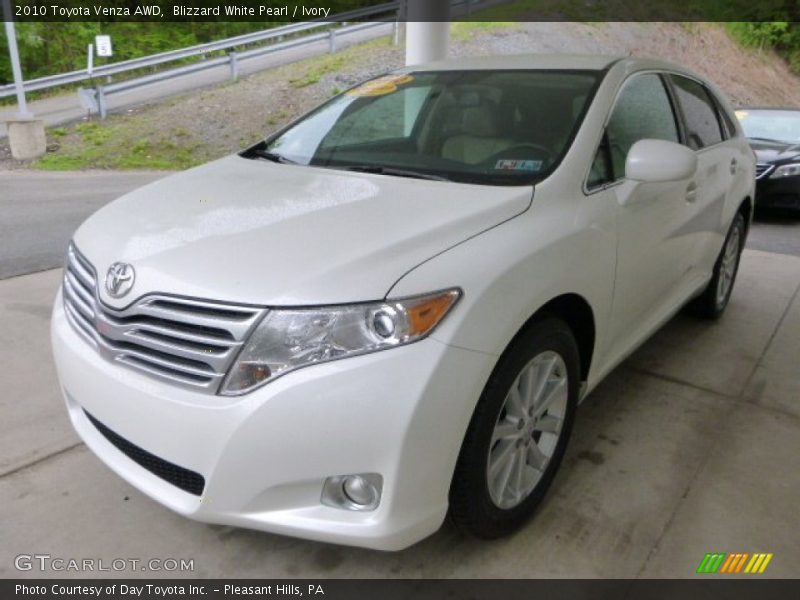 Blizzard White Pearl / Ivory 2010 Toyota Venza AWD