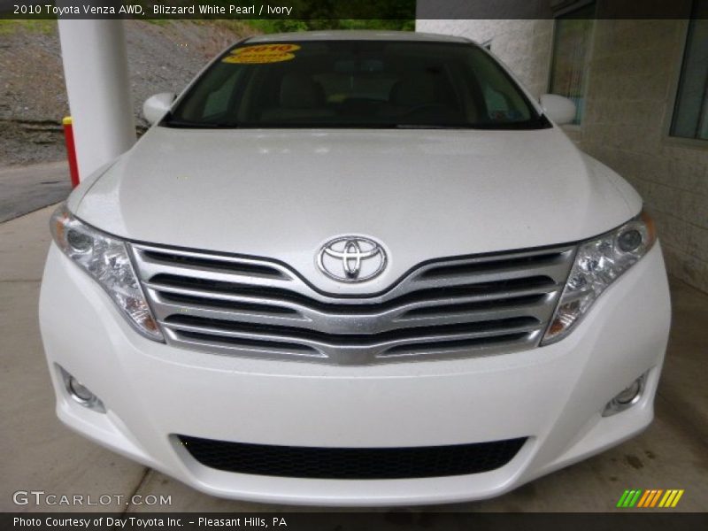 Blizzard White Pearl / Ivory 2010 Toyota Venza AWD
