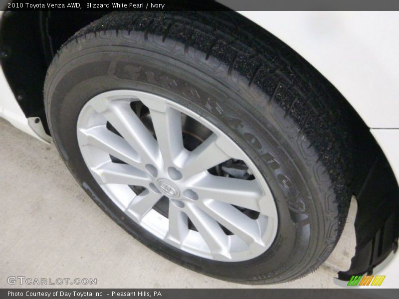 Blizzard White Pearl / Ivory 2010 Toyota Venza AWD
