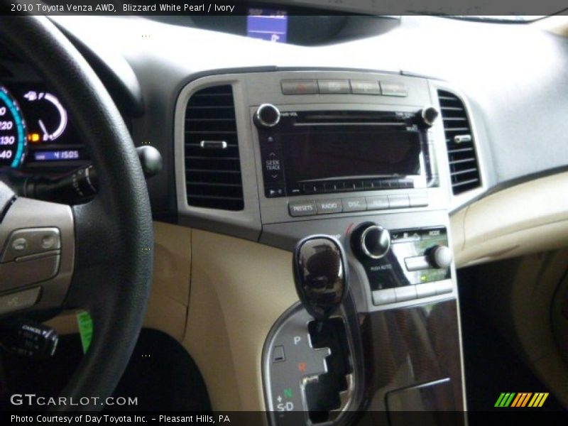 Blizzard White Pearl / Ivory 2010 Toyota Venza AWD