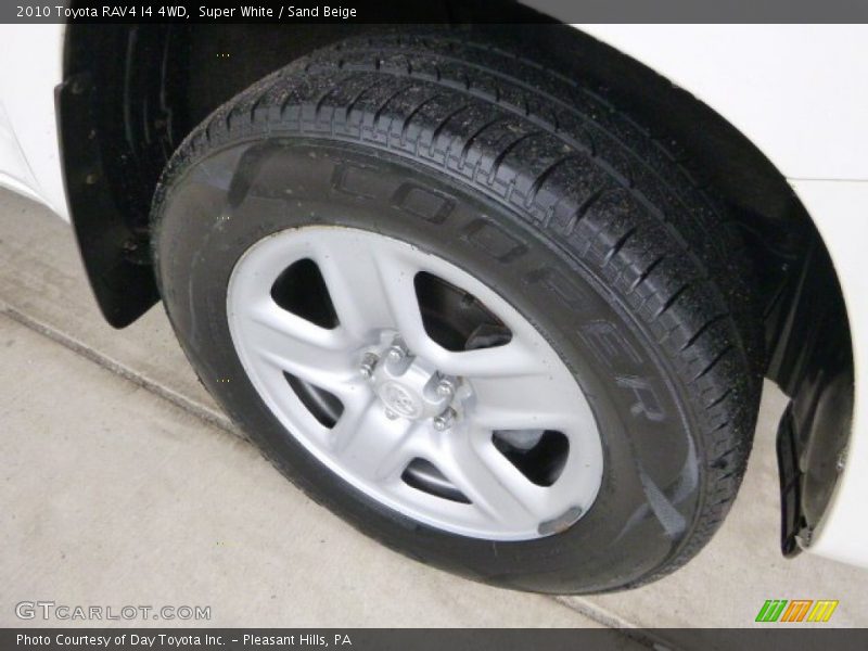 Super White / Sand Beige 2010 Toyota RAV4 I4 4WD