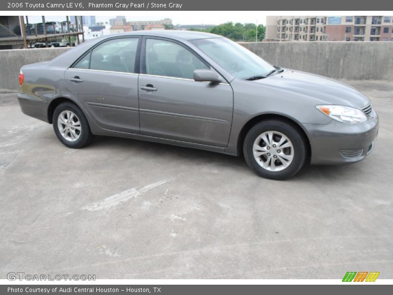 Phantom Gray Pearl / Stone Gray 2006 Toyota Camry LE V6