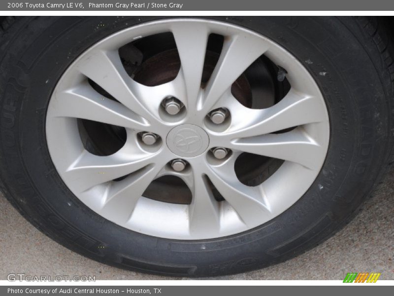 Phantom Gray Pearl / Stone Gray 2006 Toyota Camry LE V6