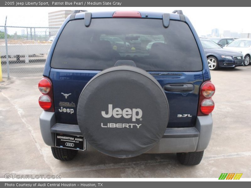 Patriot Blue Pearl / Medium Slate Gray 2005 Jeep Liberty Sport