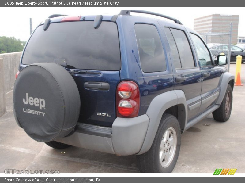 Patriot Blue Pearl / Medium Slate Gray 2005 Jeep Liberty Sport