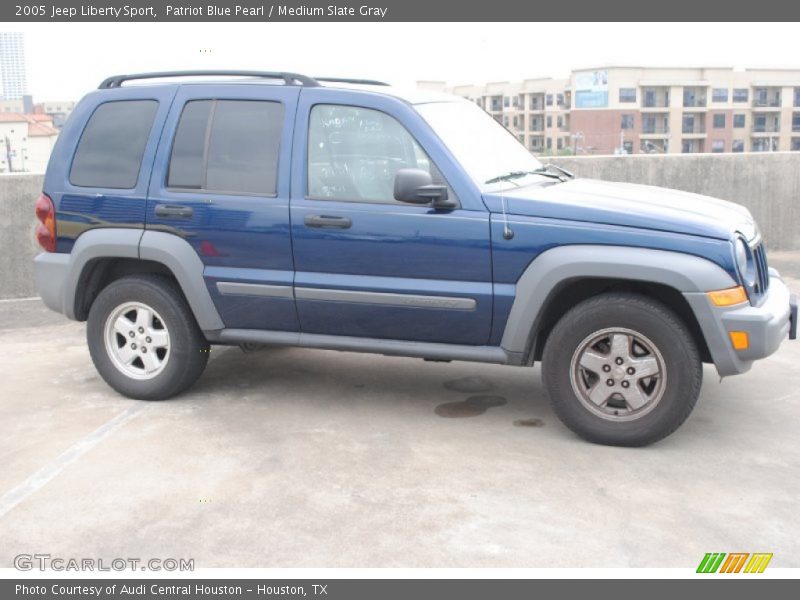 Patriot Blue Pearl / Medium Slate Gray 2005 Jeep Liberty Sport