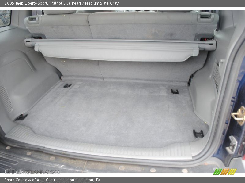 Patriot Blue Pearl / Medium Slate Gray 2005 Jeep Liberty Sport