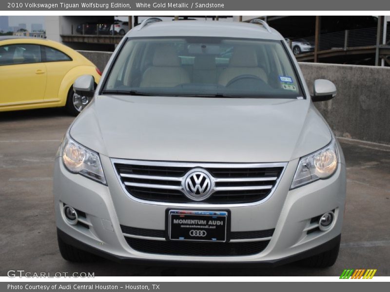 White Gold Metallic / Sandstone 2010 Volkswagen Tiguan Wolfsburg Edition
