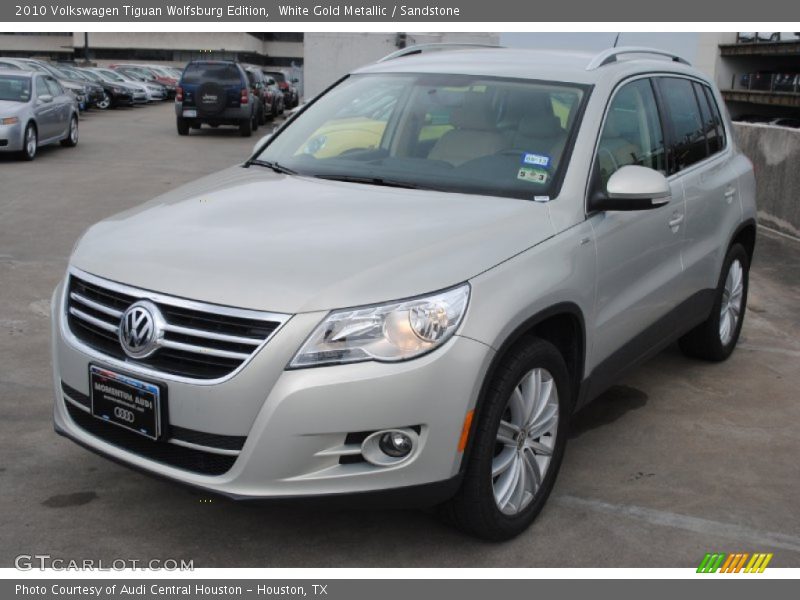 White Gold Metallic / Sandstone 2010 Volkswagen Tiguan Wolfsburg Edition