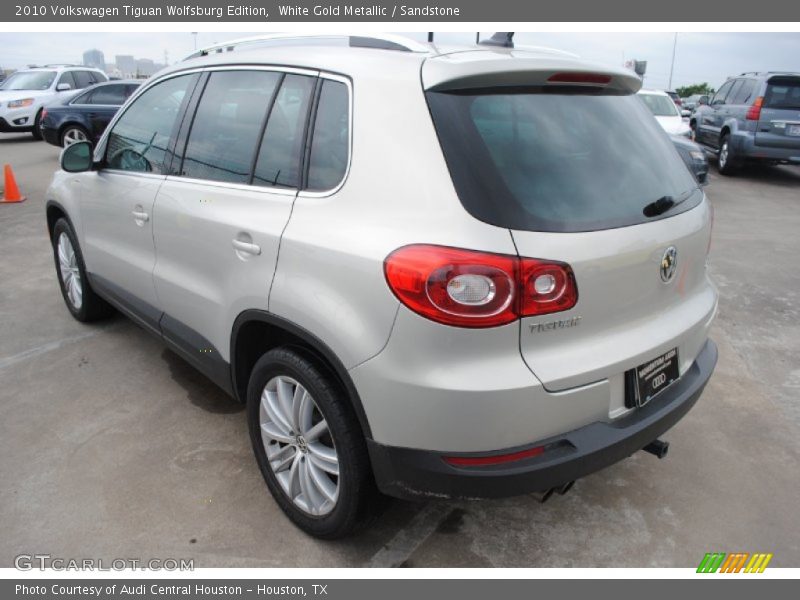 White Gold Metallic / Sandstone 2010 Volkswagen Tiguan Wolfsburg Edition