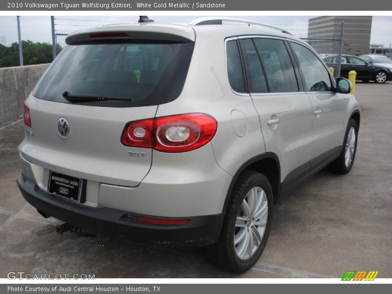 White Gold Metallic / Sandstone 2010 Volkswagen Tiguan Wolfsburg Edition