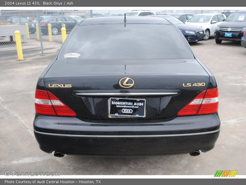 Black Onyx / Ash 2004 Lexus LS 430