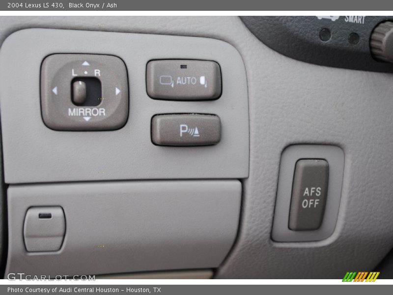 Black Onyx / Ash 2004 Lexus LS 430