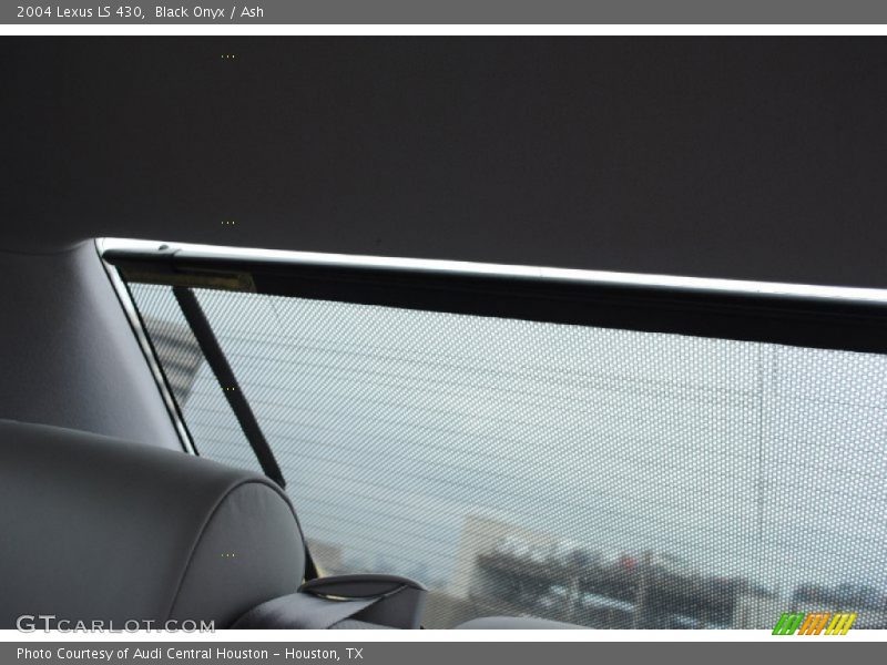 Black Onyx / Ash 2004 Lexus LS 430