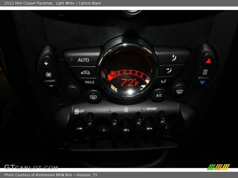 Light White / Carbon Black 2013 Mini Cooper Paceman