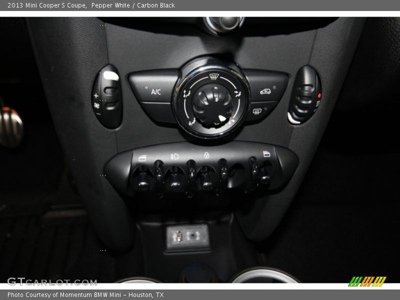 Pepper White / Carbon Black 2013 Mini Cooper S Coupe