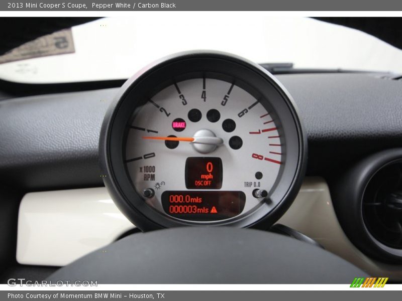 Pepper White / Carbon Black 2013 Mini Cooper S Coupe