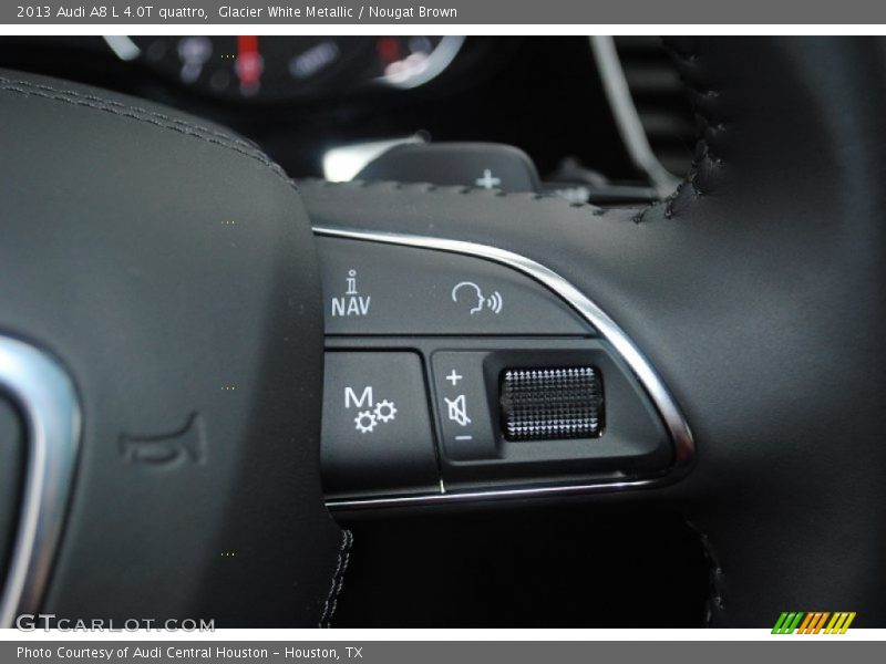 Controls of 2013 A8 L 4.0T quattro
