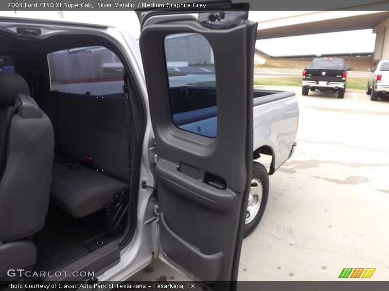 Silver Metallic / Medium Graphite Grey 2003 Ford F150 XL SuperCab