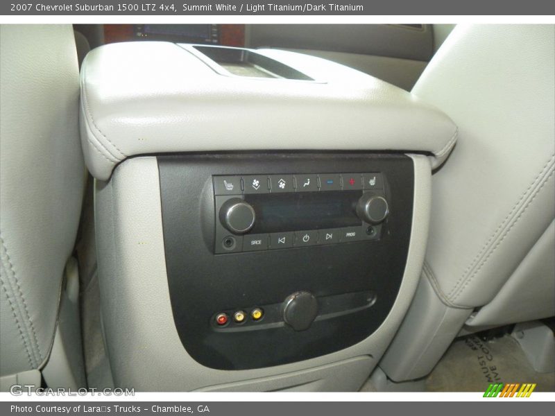 Summit White / Light Titanium/Dark Titanium 2007 Chevrolet Suburban 1500 LTZ 4x4