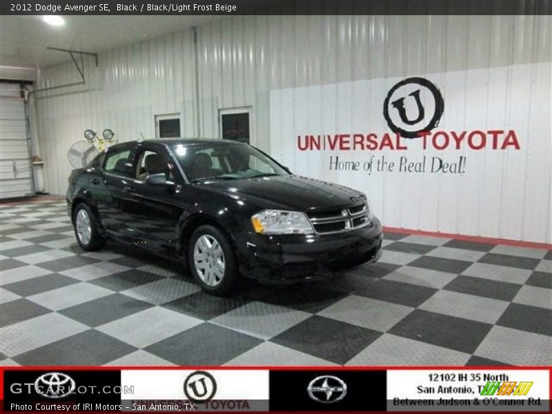 Black / Black/Light Frost Beige 2012 Dodge Avenger SE