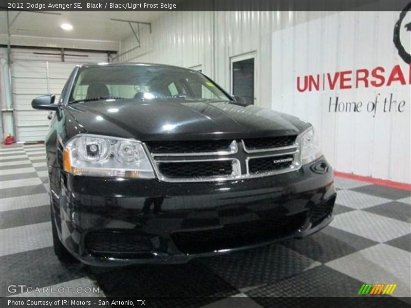 Black / Black/Light Frost Beige 2012 Dodge Avenger SE