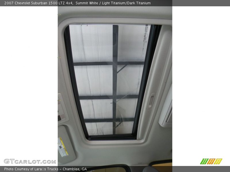 Summit White / Light Titanium/Dark Titanium 2007 Chevrolet Suburban 1500 LTZ 4x4
