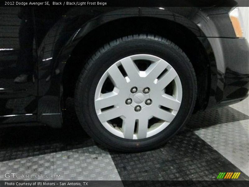 Black / Black/Light Frost Beige 2012 Dodge Avenger SE