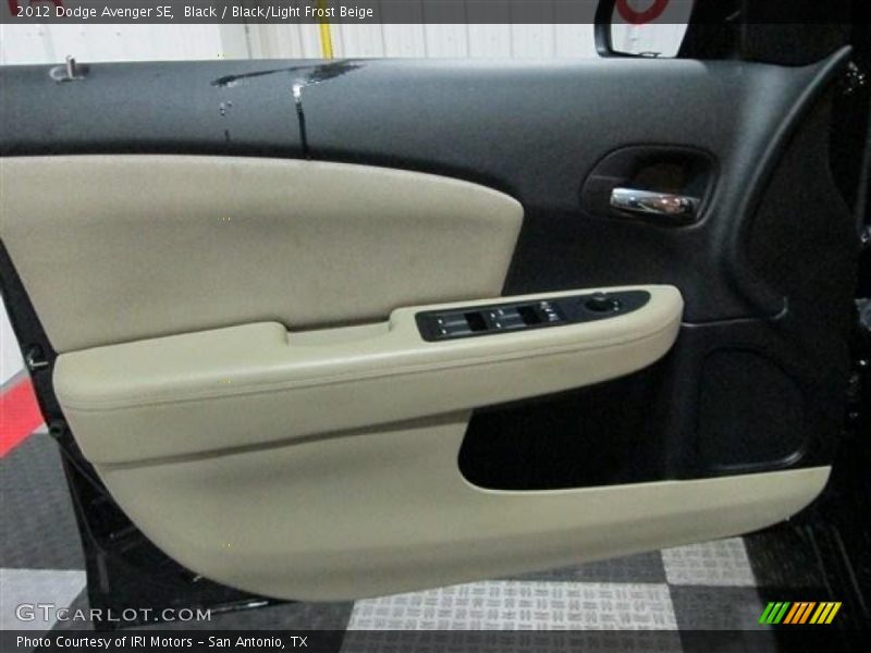 Black / Black/Light Frost Beige 2012 Dodge Avenger SE