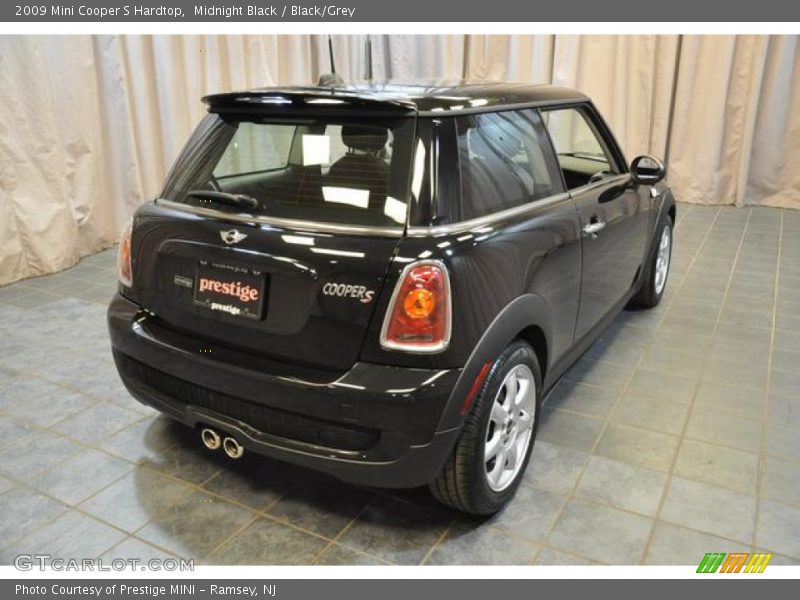 Midnight Black / Black/Grey 2009 Mini Cooper S Hardtop