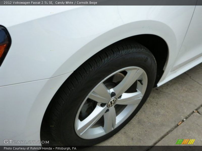 Candy White / Cornsilk Beige 2012 Volkswagen Passat 2.5L SE