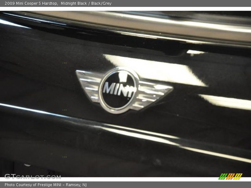 Midnight Black / Black/Grey 2009 Mini Cooper S Hardtop