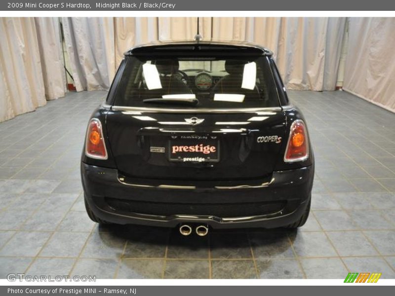 Midnight Black / Black/Grey 2009 Mini Cooper S Hardtop